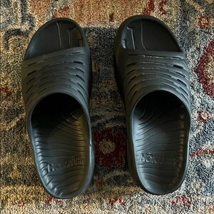 Hoka Dark Slide Sandals
